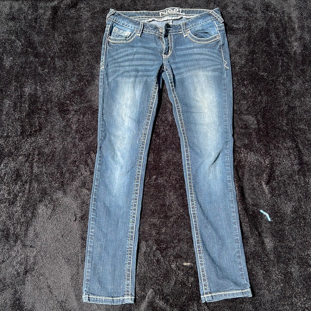 Low rise skinny jeans